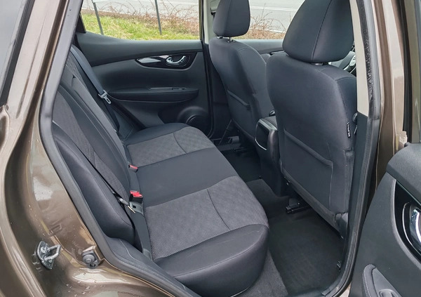 Nissan Qashqai cena 45999 przebieg: 283187, rok produkcji 2016 z Wolbrom małe 781